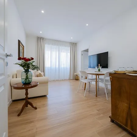 בית הארחה Feel Boutique אוריסטאנו