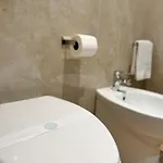 Feel Boutique 4*