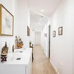 Feel Boutique 4*