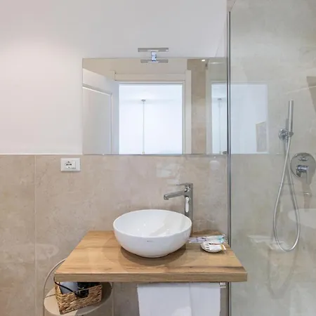 Feel Boutique Affittacamere 4*